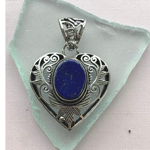925 Silver Lapis Lazuli Heart Pendant - Picture 1 of 6
